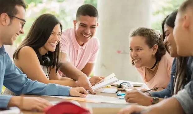 Amplía tu horizonte con un Minor UPB
